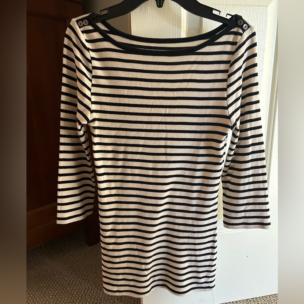 Old Navy Women's Navy and White Striped Long Sleeve Top